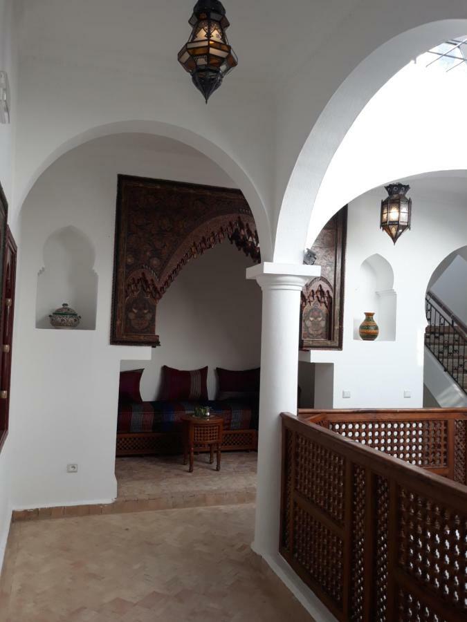 The Riad Hostel Танжер Экстерьер фото